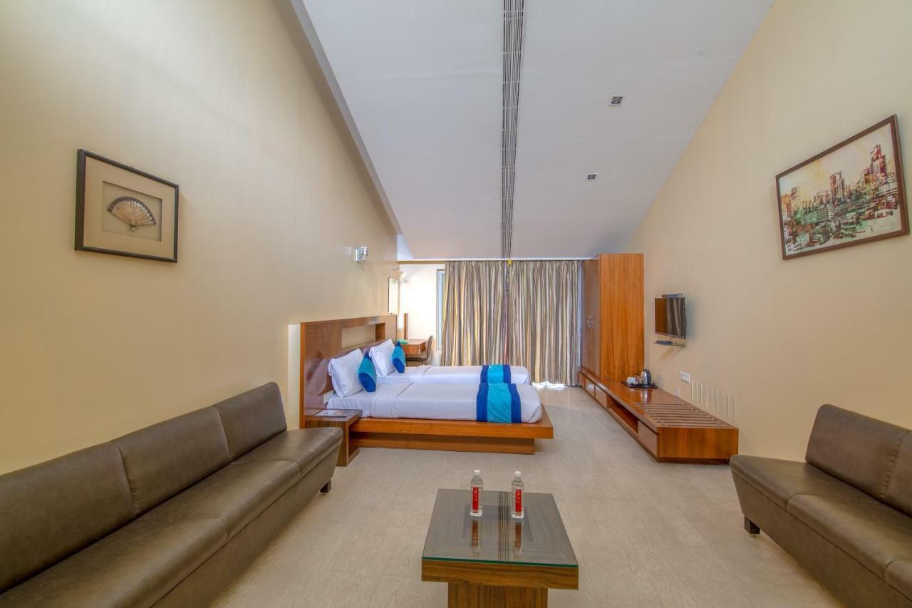 Mint Koregaon Park Next To Osho Ashram Pune Exteriör bild