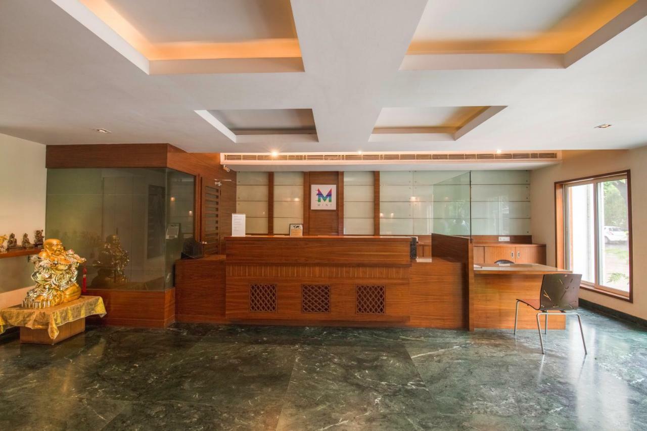 Mint Koregaon Park Next To Osho Ashram Pune Exteriör bild