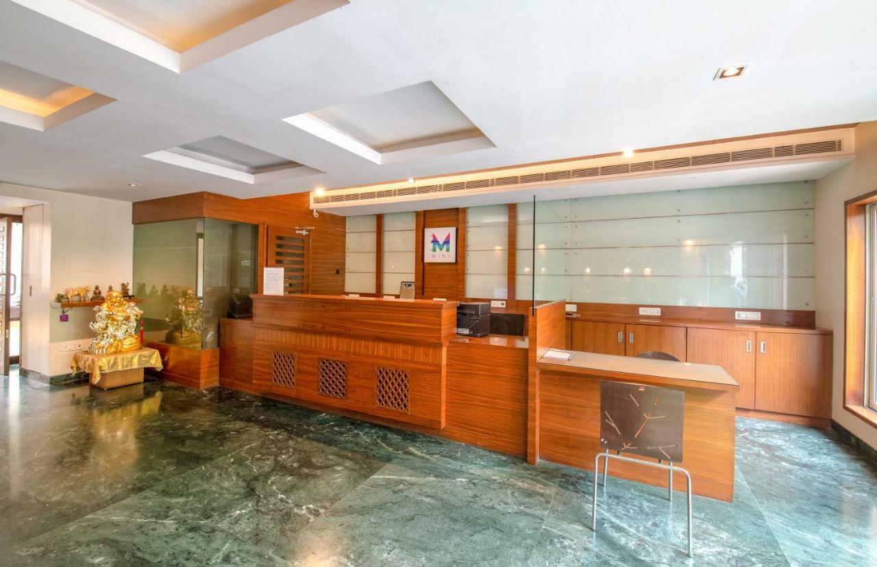 Mint Koregaon Park Next To Osho Ashram Pune Exteriör bild