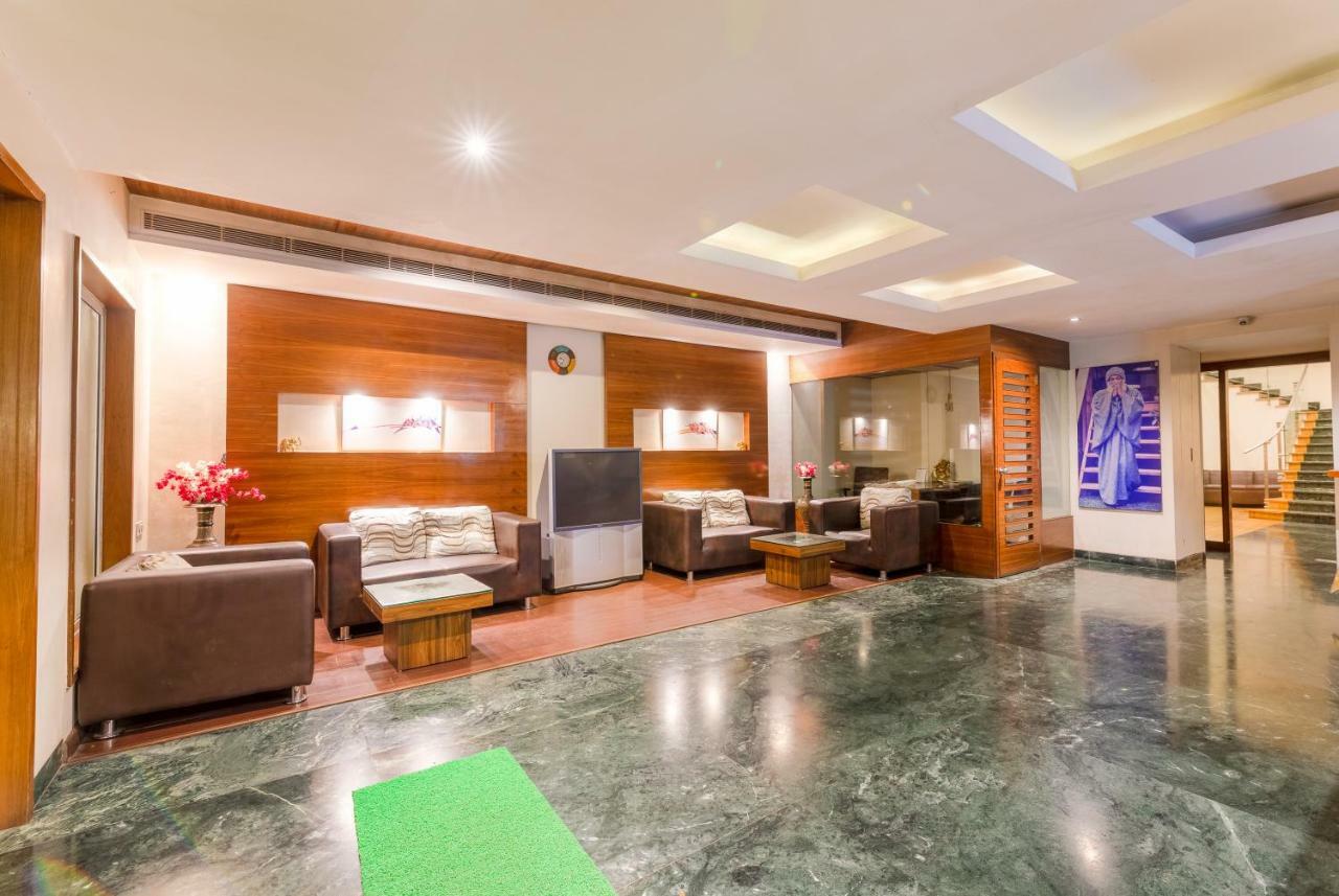 Mint Koregaon Park Next To Osho Ashram Pune Exteriör bild