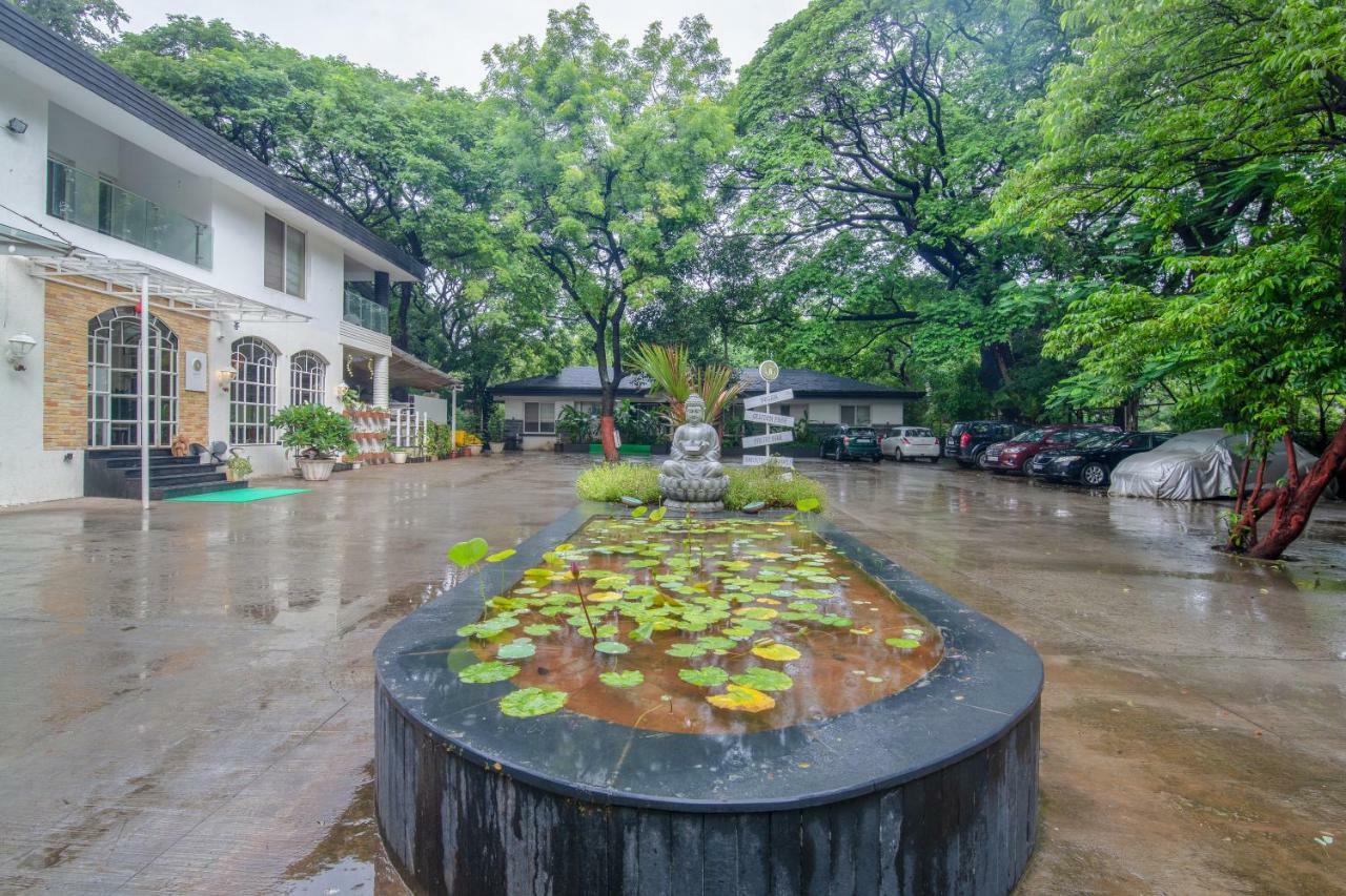 Mint Koregaon Park Next To Osho Ashram Pune Exteriör bild