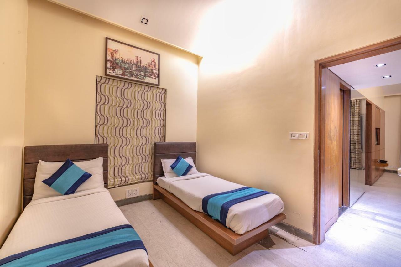 Mint Koregaon Park Next To Osho Ashram Pune Exteriör bild